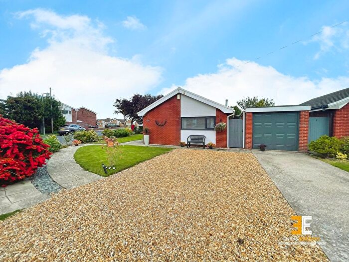 2 Bedroom Bungalow For Sale In Llys Yr Wyddfa, Rhyl, LL18