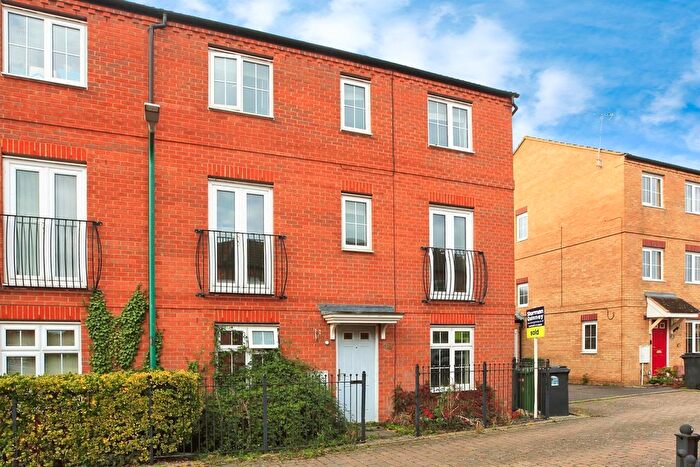 6 Bedroom Semi-Detached House For Sale In Barley Mews, Peterborough, PE2