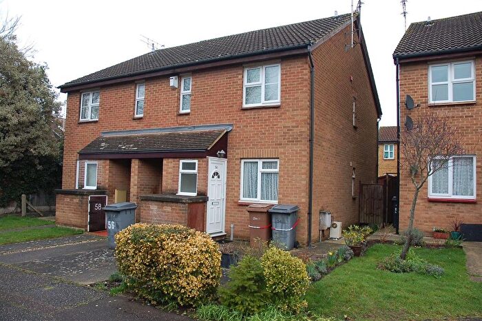 1 Bedroom Maisonette For Sale In Bounderby Grove, Chelmsford, CM1