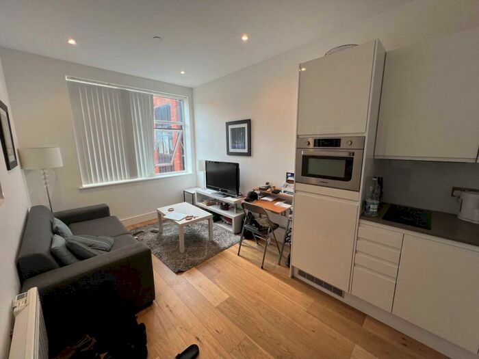 1 Bedroom Apartment To Rent In The Landmark, Luton, LU1