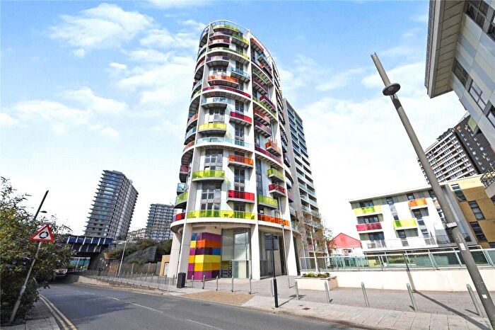 2 Bedroom Flat To Rent In Icona Point, Warton Road, E15
