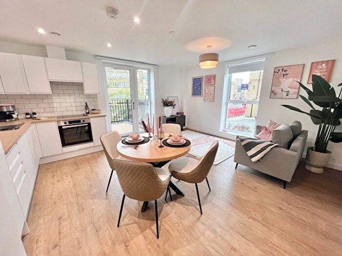 2 Bedroom Property To Rent In Bolt Works, Halifax, HX1