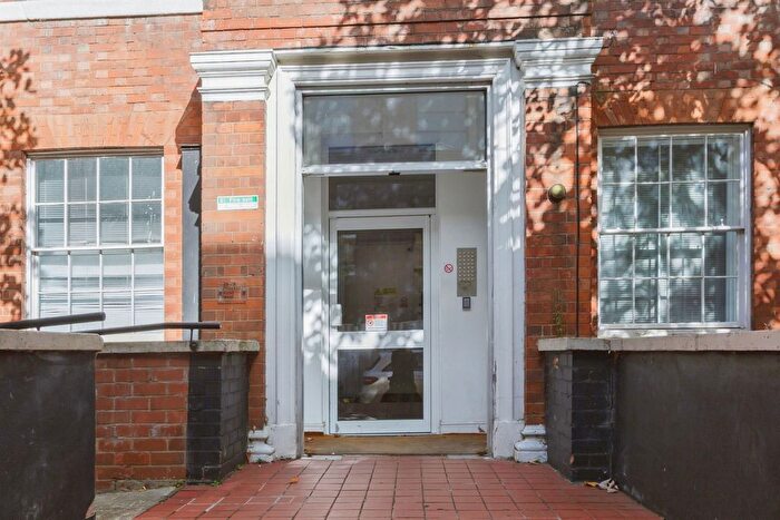 1 Bedroom Flat For Sale In Princess Road West, Leicester, LE1