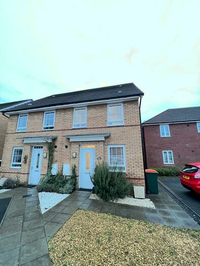 2 Bedroom Semi-Detached House To Rent In Jubilee Way, NP10