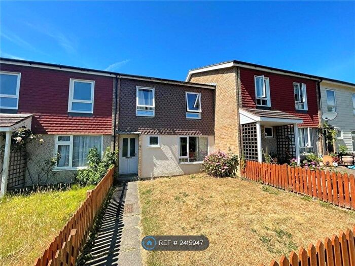 4 Bedroom Terraced House To Rent In The Chantrys, Farnham, GU9