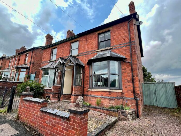 3 Bedroom Semi-Detached House To Rent In Pound Bank Road, Malvern, WR14