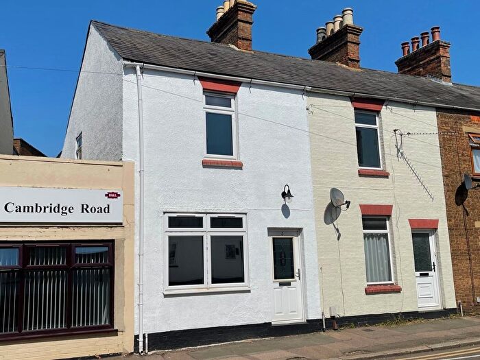 2 Bedroom End Of Terrace House For Sale In Cambridge Road, Sandy, SG19