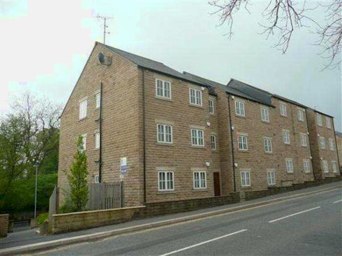 2 Bedroom Apartment To Rent In High Street, Lees, Oldham, OL4