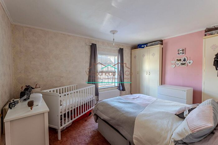 2 Bedroom Semi-Detached House For Sale In Finedon Road, Wellingborough, NN9