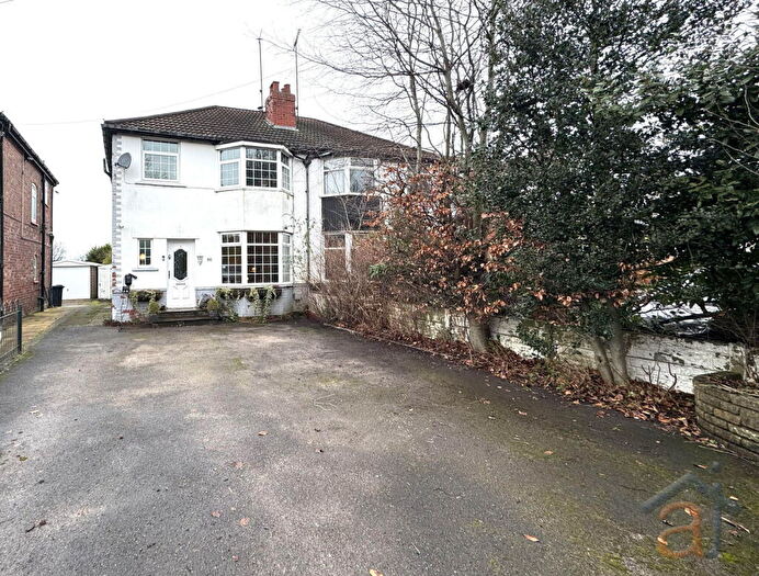 3 Bedroom Semi-Detached House For Sale In Guinea Hall Lane, Southport, PR9