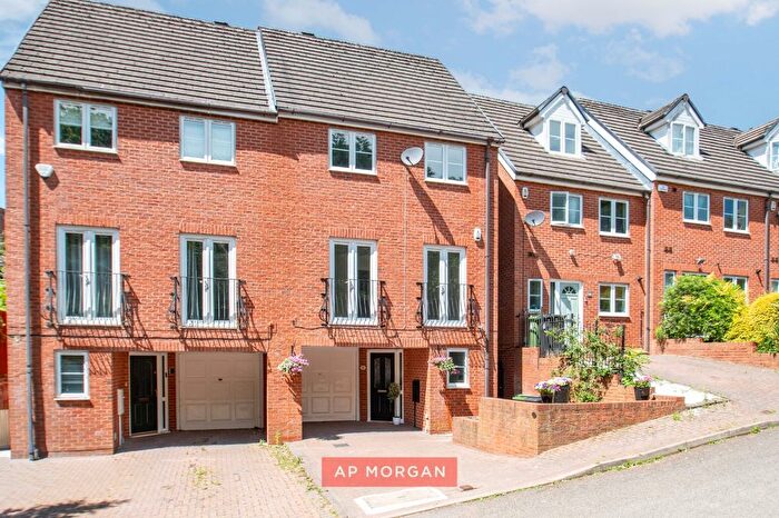 3 Bedroom Semi Detached House For Sale In Torrs Close, Southcrest, Redditch, Worcestershire, B97