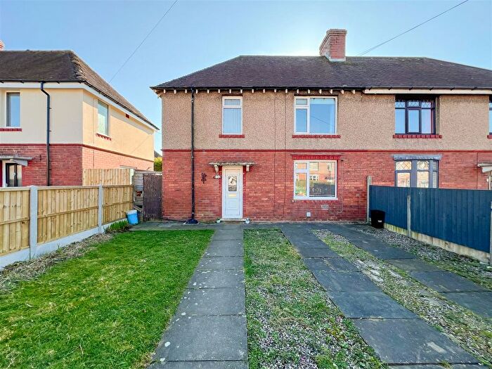 3 Bedroom Semi Detached House For Sale In Haregate Road, Leek, ST13