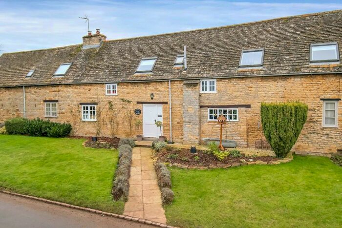 3 Bedroom Cottage For Sale In Wakerley Road, Harringworth, Corby, NN17