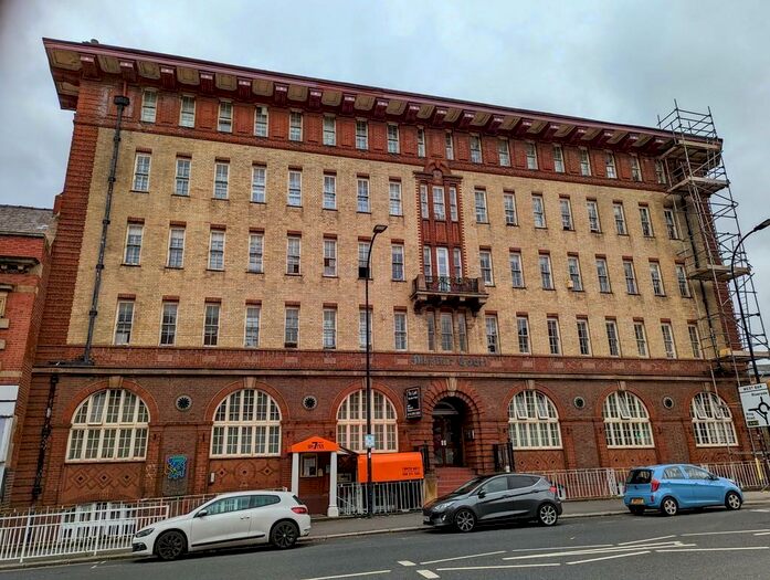1 Bedroom Apartment For Sale In Mayfair Court, West Bar, Sheffield, South Yorkshire, S3