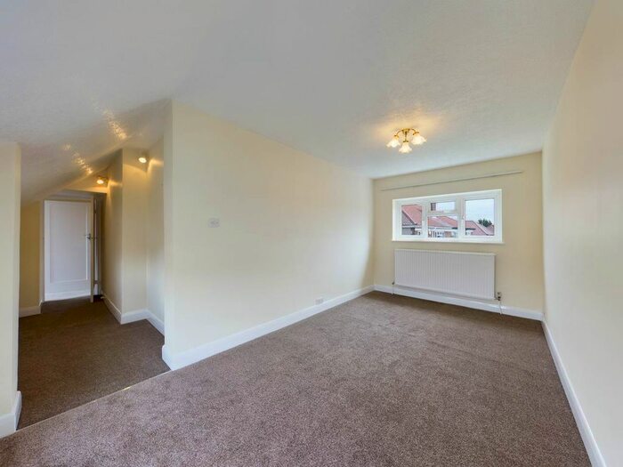 5 Bedroom Property To Rent In Brook Lane, Bexley, Kent, DA5