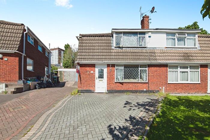 4 Bedroom Semi-Detached House For Sale In Mayfair Close, Dudley, DY1