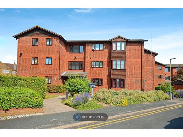 1 Bedroom Flat To Rent In West Street, Watford, WD17