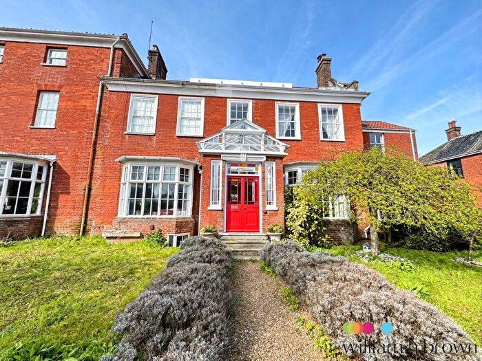 4 Bedroom Semi Detached House To Rent In Old Grove Court, Norwich, NR3