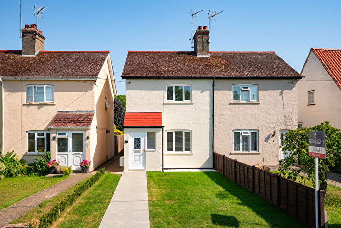 3 Bedroom Semi-Detached House For Sale In Grange Road, Ickleton, CB10