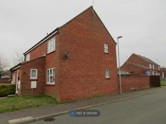 2 Bedroom Semi-Detached House To Rent In Sandringham Way, Swaffham, PE37