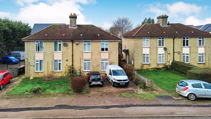 3 Bedroom Semi-Detached House For Sale In Roxton Road, Great Barford, MK44