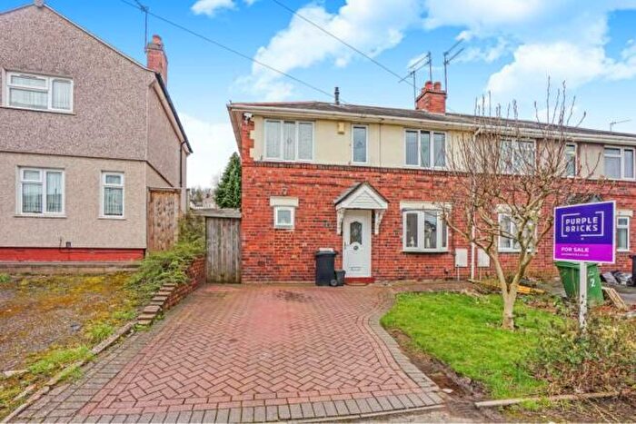 3 Bedroom Semi-Detached House To Rent In Yorke Avenue, Brierley Hill, West Midlands, DY5