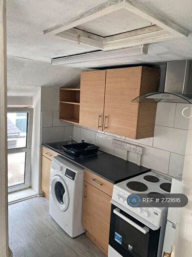 1 Bedroom Flat To Rent In Gurnos Road, Ystalyfera, Swansea, SA9