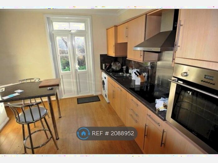 1 Bedroom Flat To Rent In Marsala Road, London, SE13