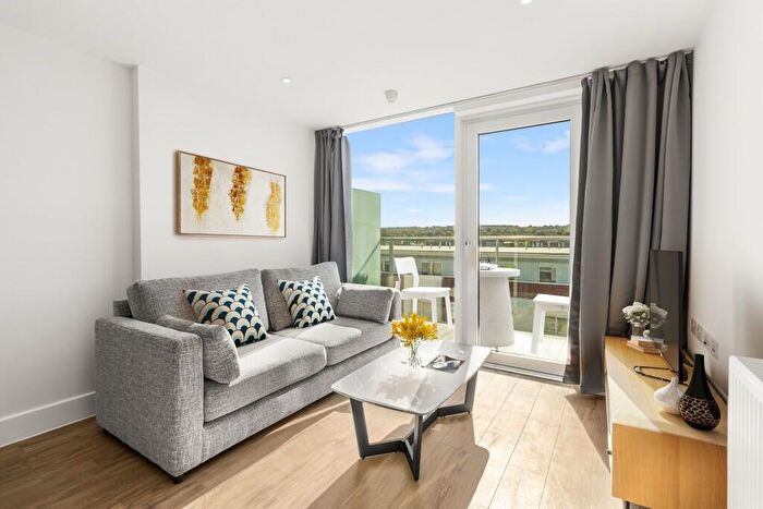 2 Bedroom Apartment To Rent In Station Approach, Epsom, Surrey, KT19