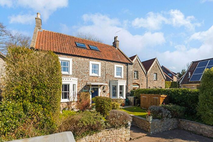 5 Bedroom Detached House For Sale In Church Road, Winford, BS40