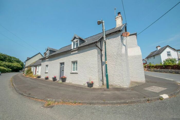 2 Bedroom Cottage For Sale In The Cross, Clarach, Aberystwyth, Ceredigion, SY23