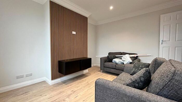 2 Bedroom House To Rent In Argie Road, Burley, Leeds, LS4