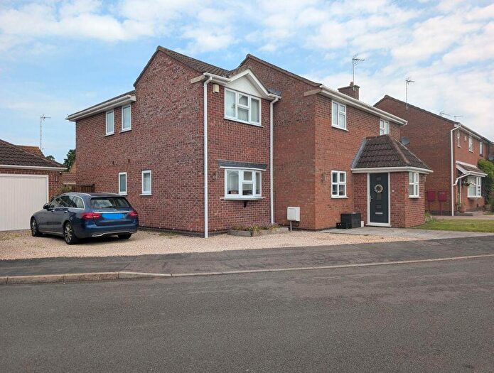 4 Bedroom Detached House To Rent In Heathbrook Drive, Leicetsershire, LE6