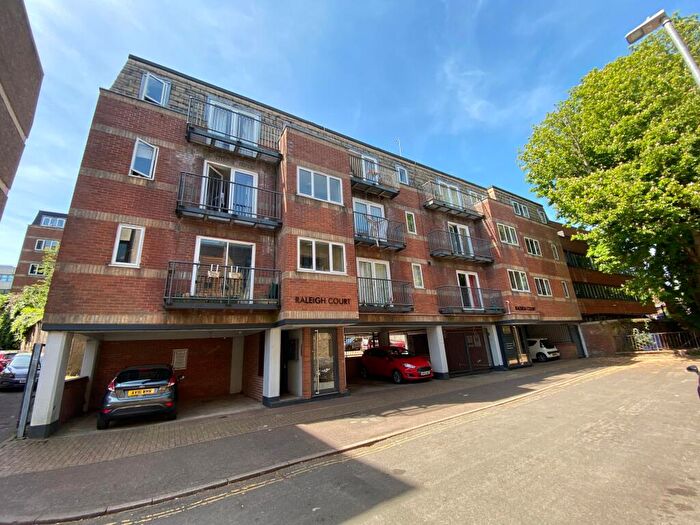 2 Bedroom Flat To Rent In Raleigh Court, Norwich, NR1