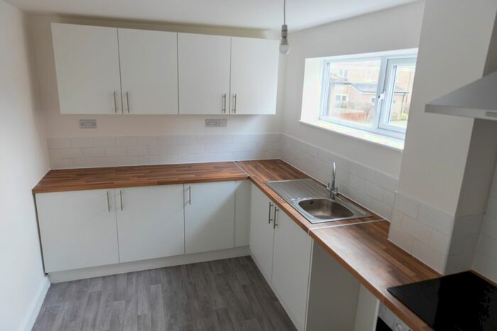 5 Bedroom Semi-Detached House To Rent In Warrensway, Telford, TF7