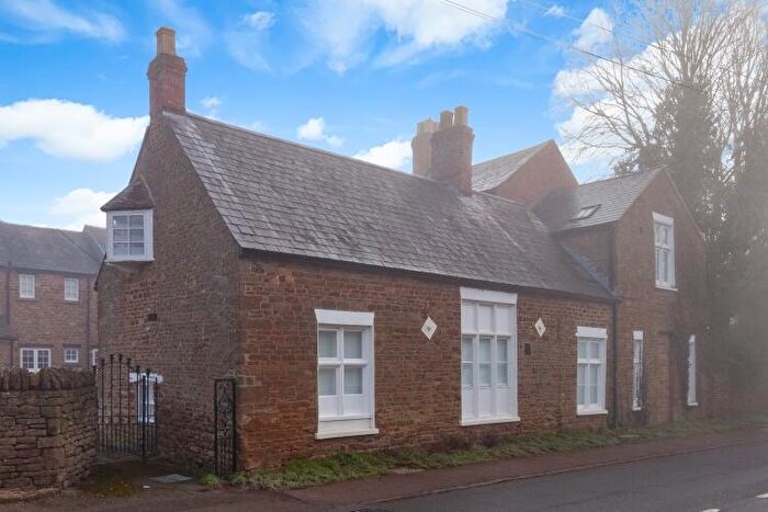 1 Bedroom Apartment To Rent In Meadow Drive, Middleton Cheney, OX17