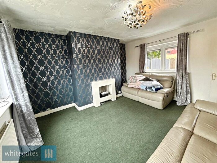 2 Bedroom Semi-Detached House For Sale In Highstone Vale, Worsbrough, Barnsley, S70