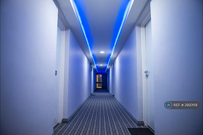 1 Bedroom Flat To Rent In Princeville Street, Bradford, BD7