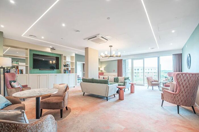 1 Bedroom Flat To Rent In Wolff House, Ridgeway Views, London, NW7