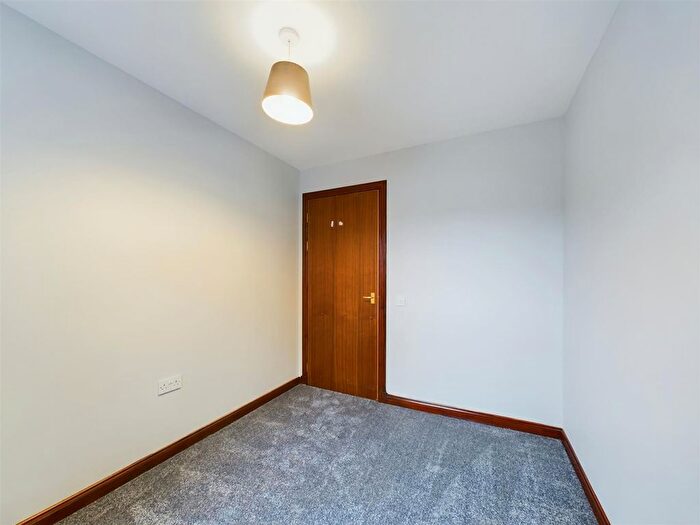 2 Bedroom Flat For Sale In Church Place, Perth, PH1