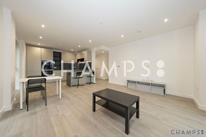 2 Bedroom Flat To Rent In Anax Street, London, N4