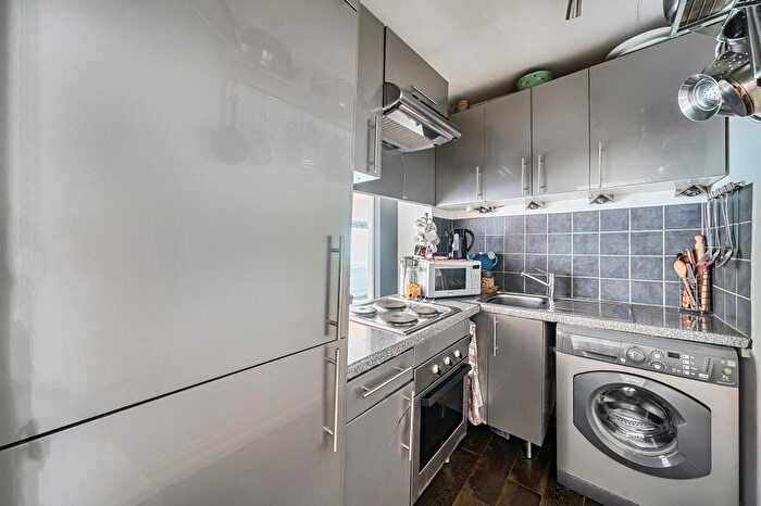 1 Bedroom Flat For Sale In Castle Hill, Reading, Berkshire, RG1