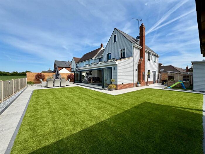 4 Bedroom Semi-Detached House For Sale In Blackwater Mews, Steeple, CM0