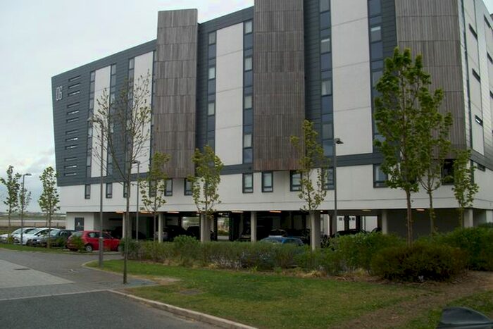 1 Bedroom Flat To Rent In The Decks, Runcorn, WA7