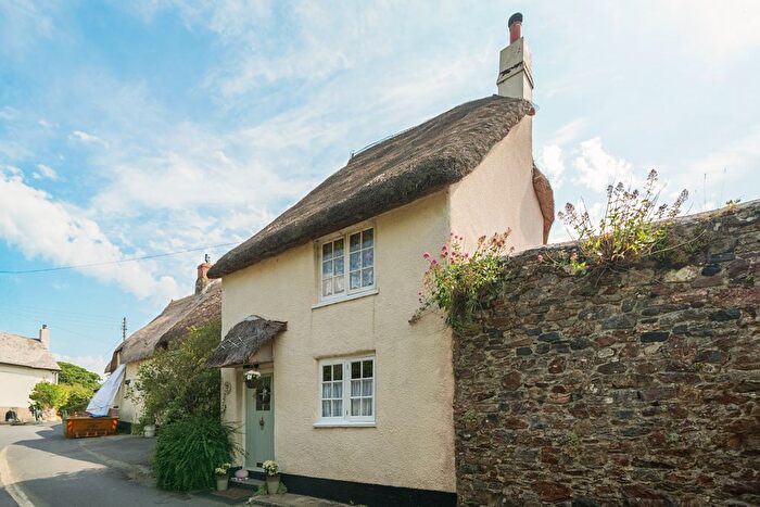 2 Bedroom Cottage For Sale In Liverton, Bovey Tracey, TQ12