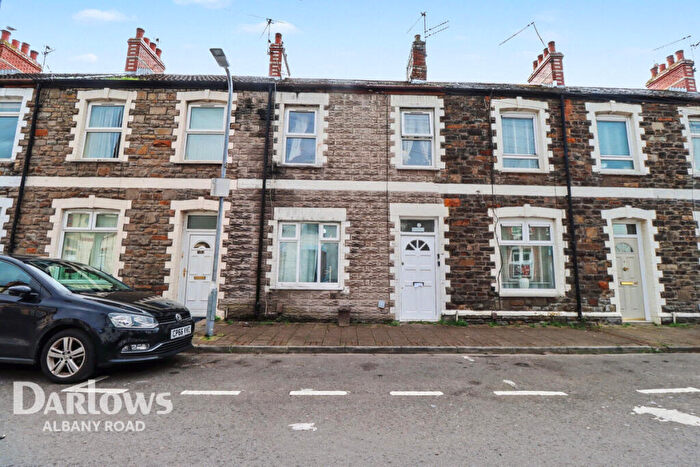 5 Bedroom Terraced House For Sale In Topaz Street, Cardiff, CF24
