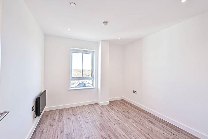 1 Bedroom Flat For Sale In Yeatman Court, Watford, WD24