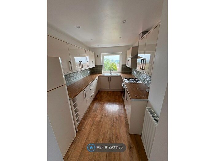 2 Bedroom Flat To Rent In Bryn Owain, Caerphilly, CF83