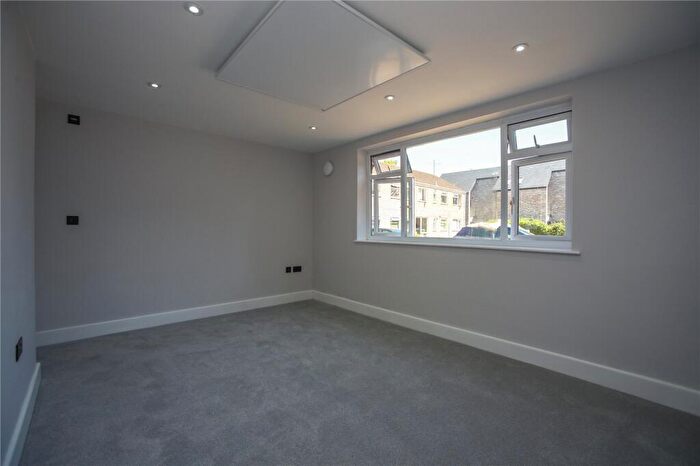 2 Bedroom Apartment To Rent In Lansdown Castle Drive, Cheltenham, Gloucestershire, GL51