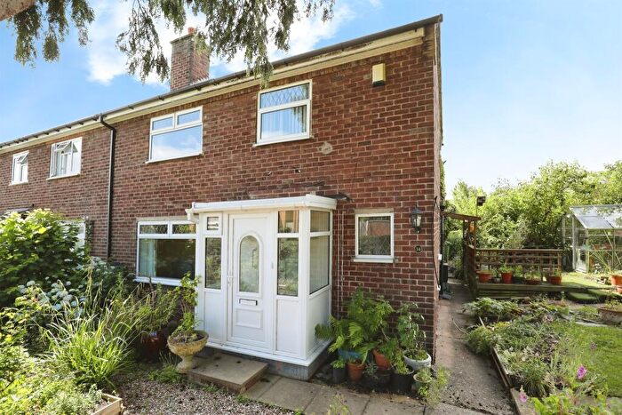 3 Bedroom Semi Detached House For Sale In Old Hall Road, Northwich, CW9